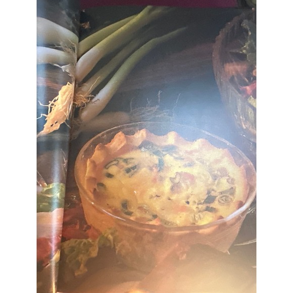 1st Edition Hardcover 1991 Betty Crocker Red Spoon Collection Best Recipes - Picture 5 of 6